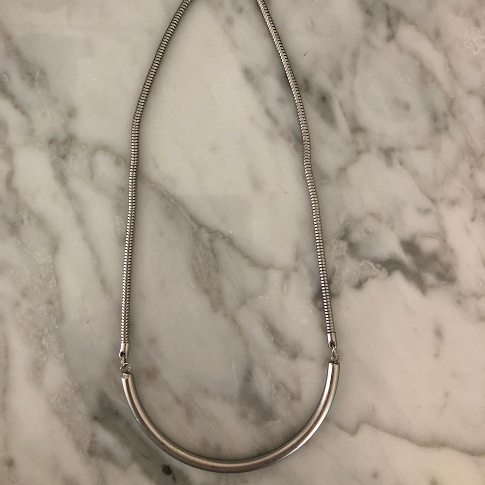 Simple silver necklace